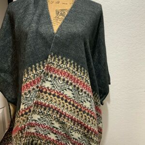 NeW Quagga Green Label Recycled Gray Multicolored Poncho (One SZ Fits Most)